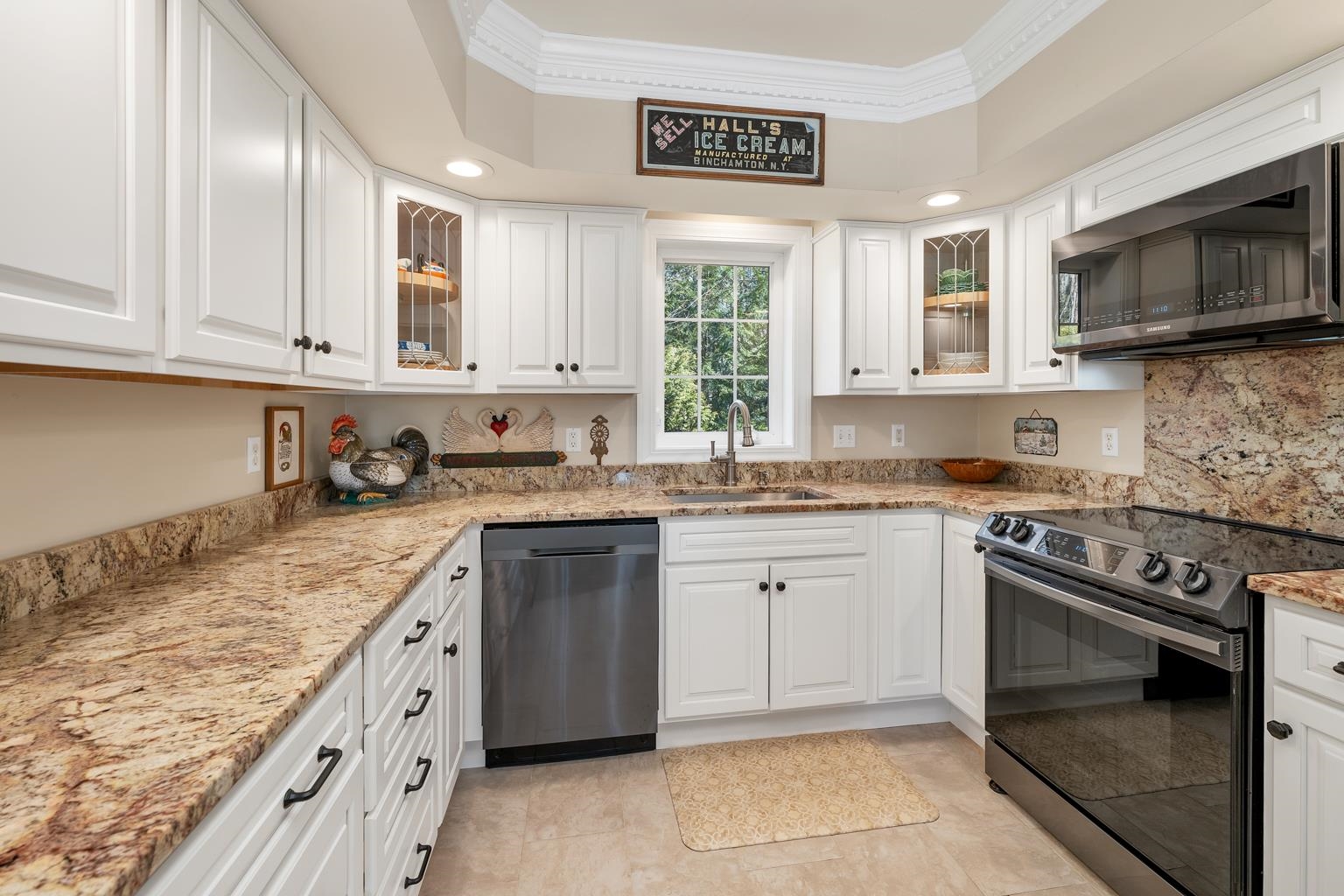 114 Parade Road Barnstead, NH 03225 - Photo 25 of 55