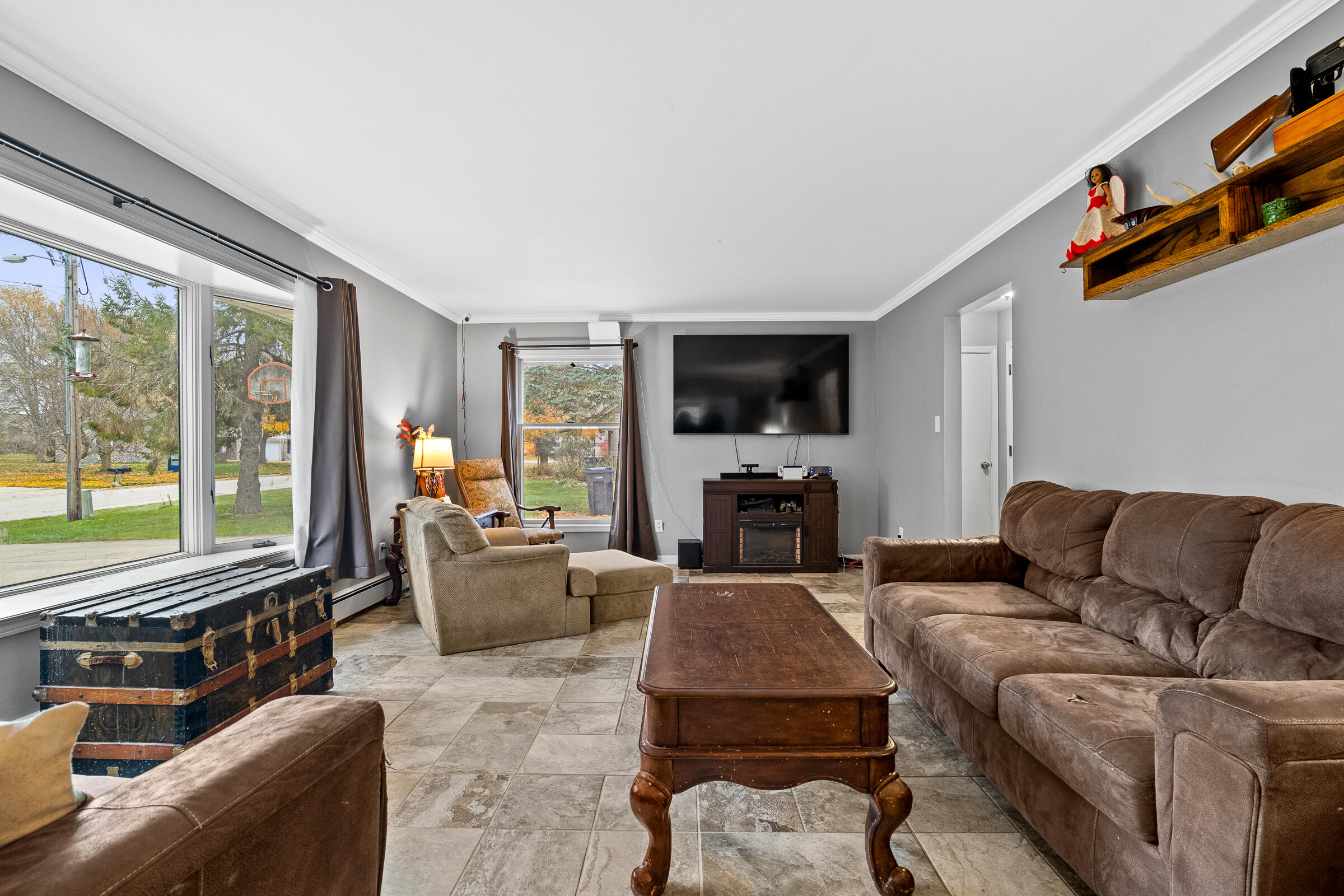 101 Deppiesse Road Random Lake, WI 53075 - Photo 6 of 32 Beautiful Living Room