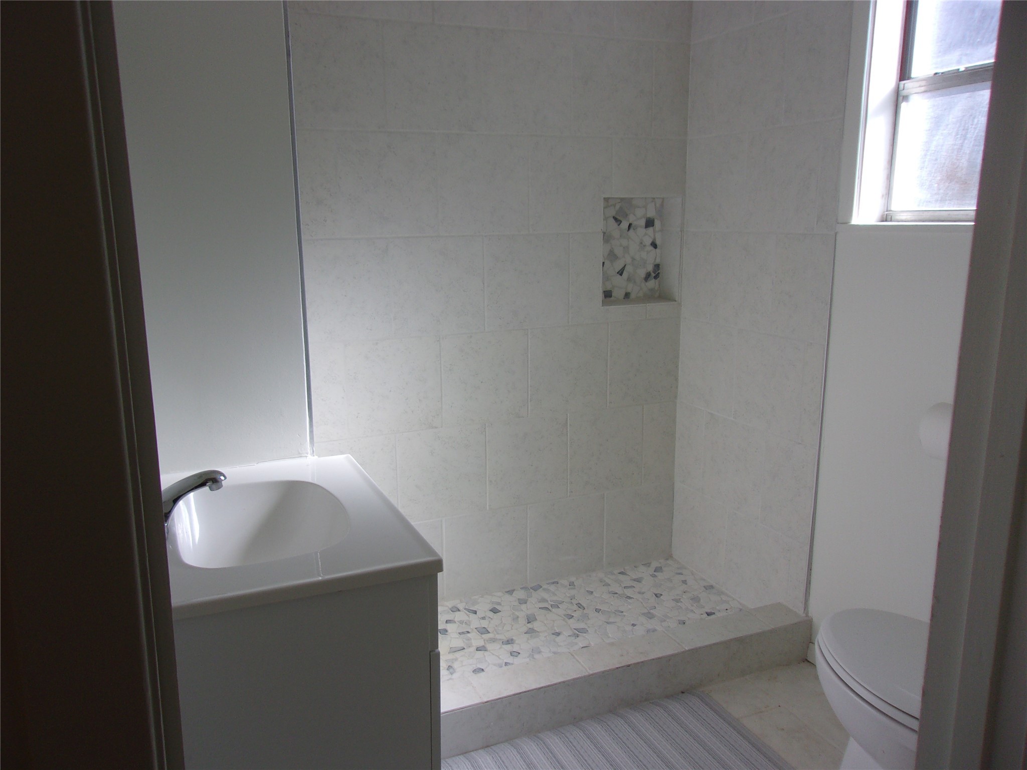 1539 Jerrell Coffee Road Columbus, TX 78934 - Photo 10 of 10 Bathroom