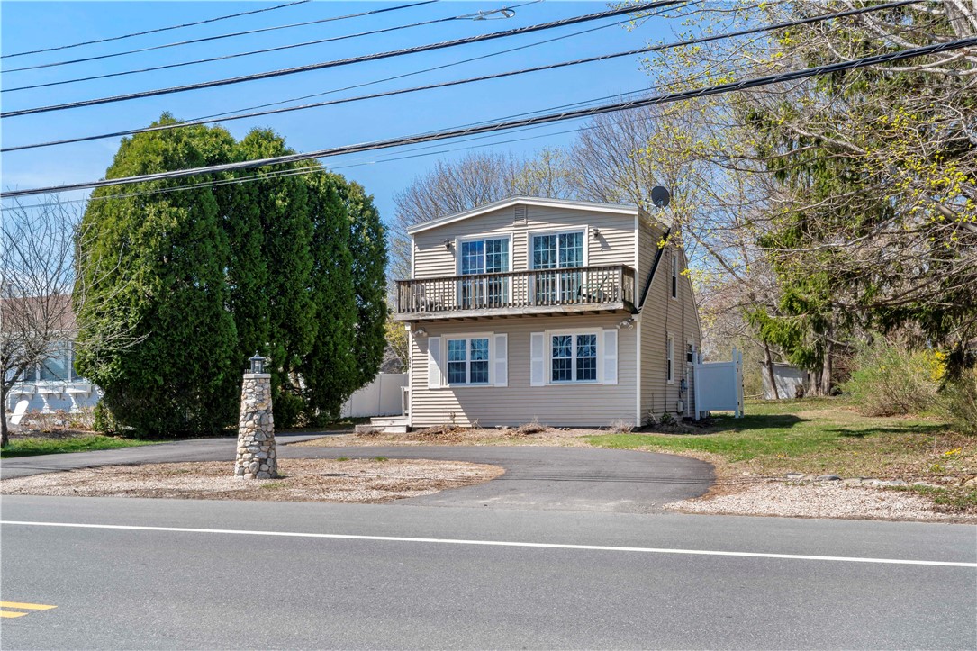 844 Boston Neck Road Narragansett, RI 02882 - Photo 17 of 40