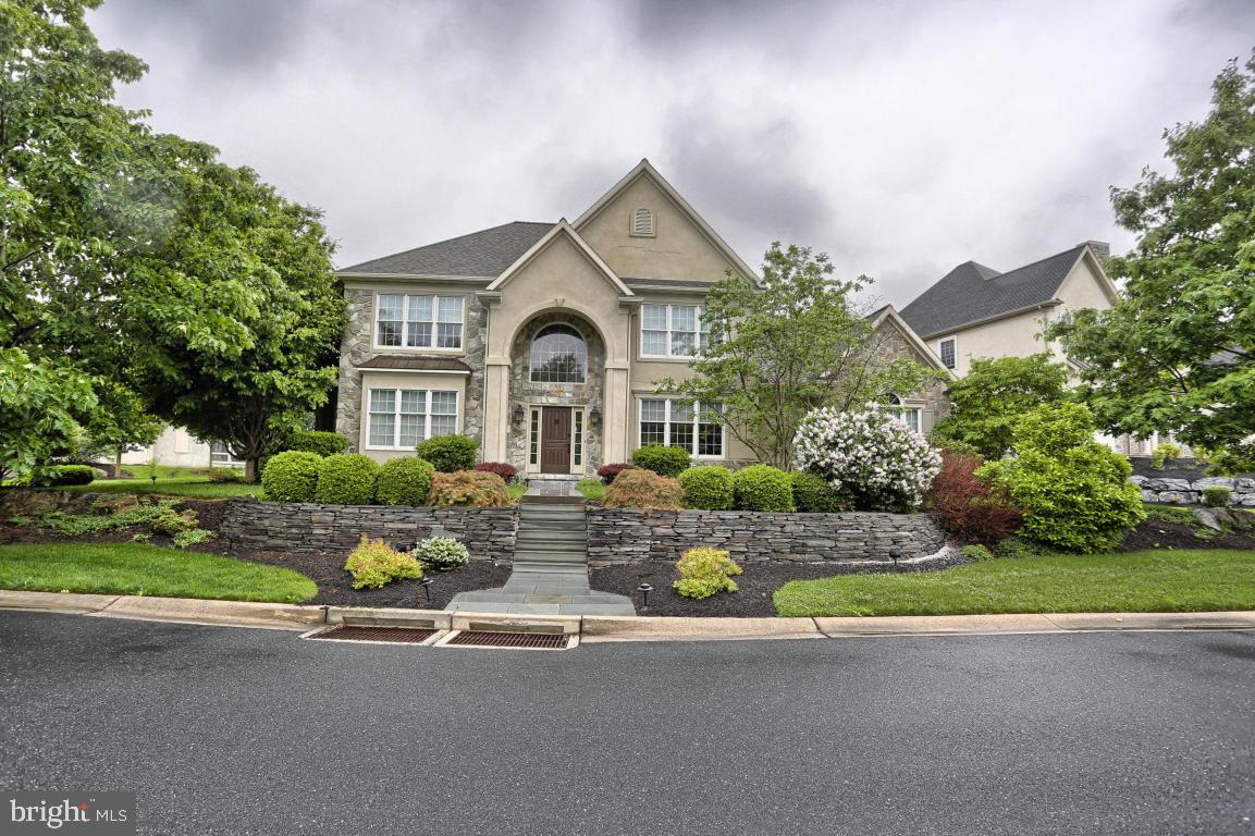 635 Willow Green Lititz, PA 17543 - Photo 1 of 56 Gallery Image 1