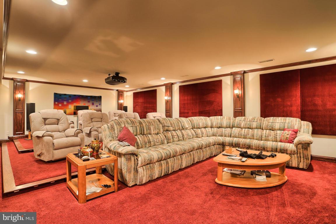 635 Willow Green Lititz, PA 17543 - Photo 36 of 56 Gallery Image 36