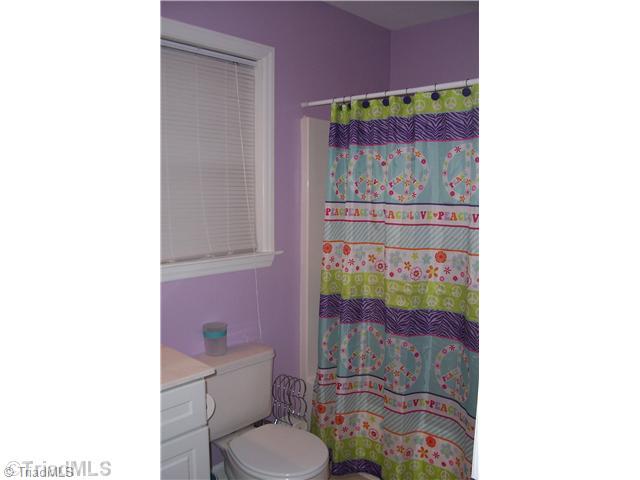 218 Manor Ridge Way Lexington, NC 27292 - Photo 13 of 16 Other Bath.