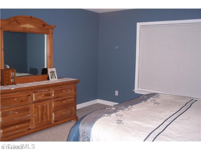 218 Manor Ridge Way Lexington, NC 27292 - Photo 8 of 16 Master Bedroom.