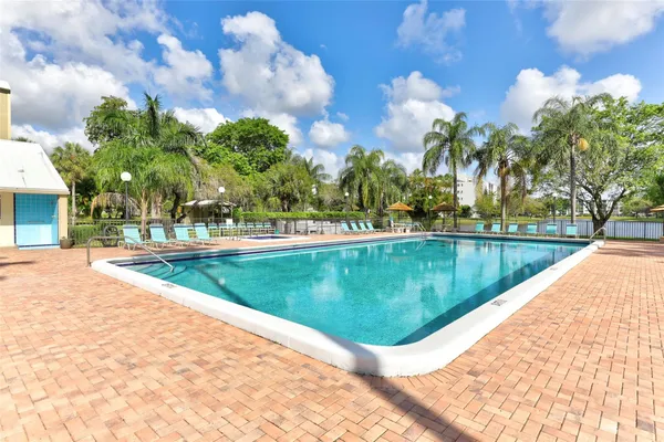 $2,100 | 2236 North Cypress Bend Drive, Unit 508, Pompano Beach, FL 33069