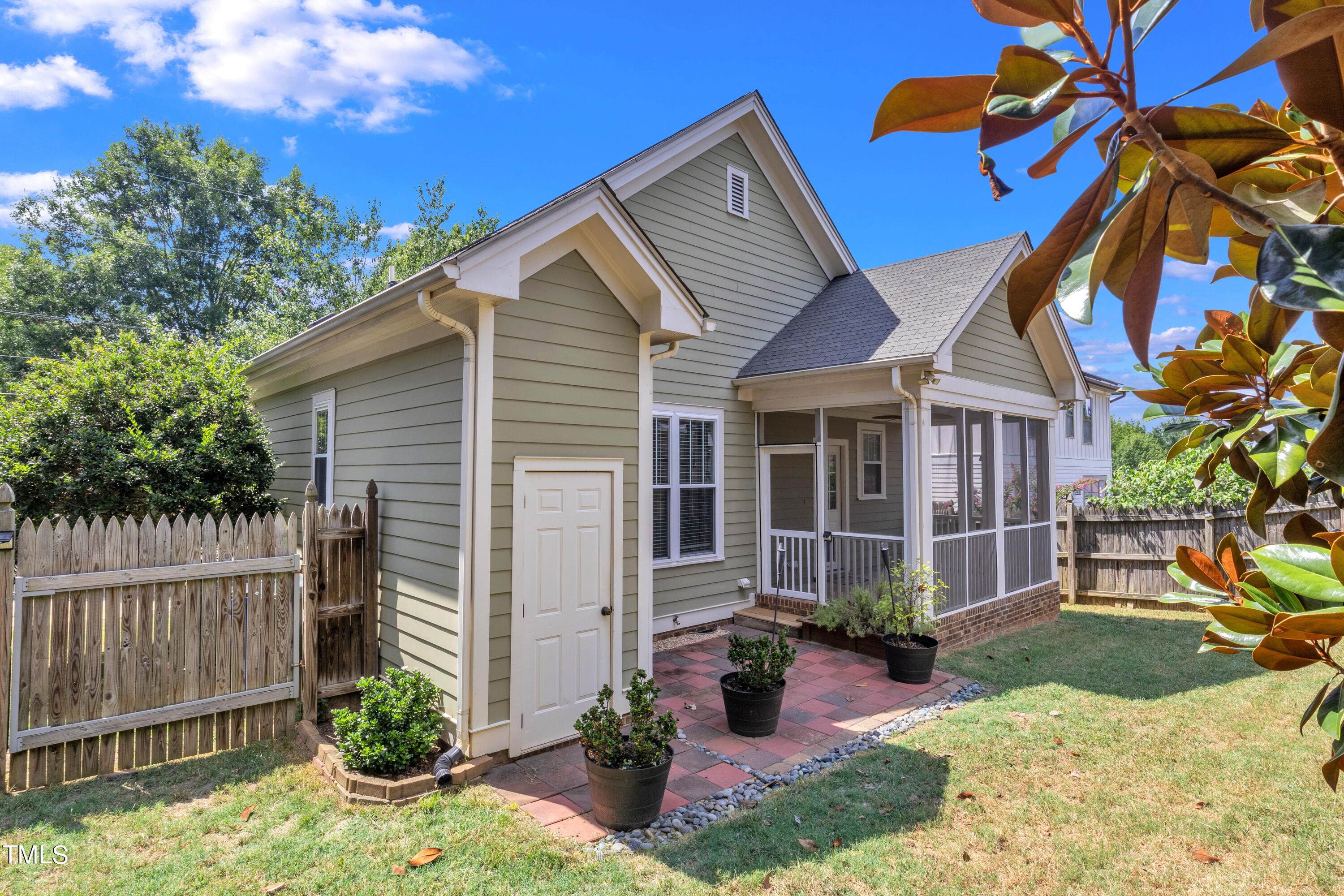 110 Cooke Street Raleigh, NC 27601 - Photo 3 of 3 46-110 Cooke-14