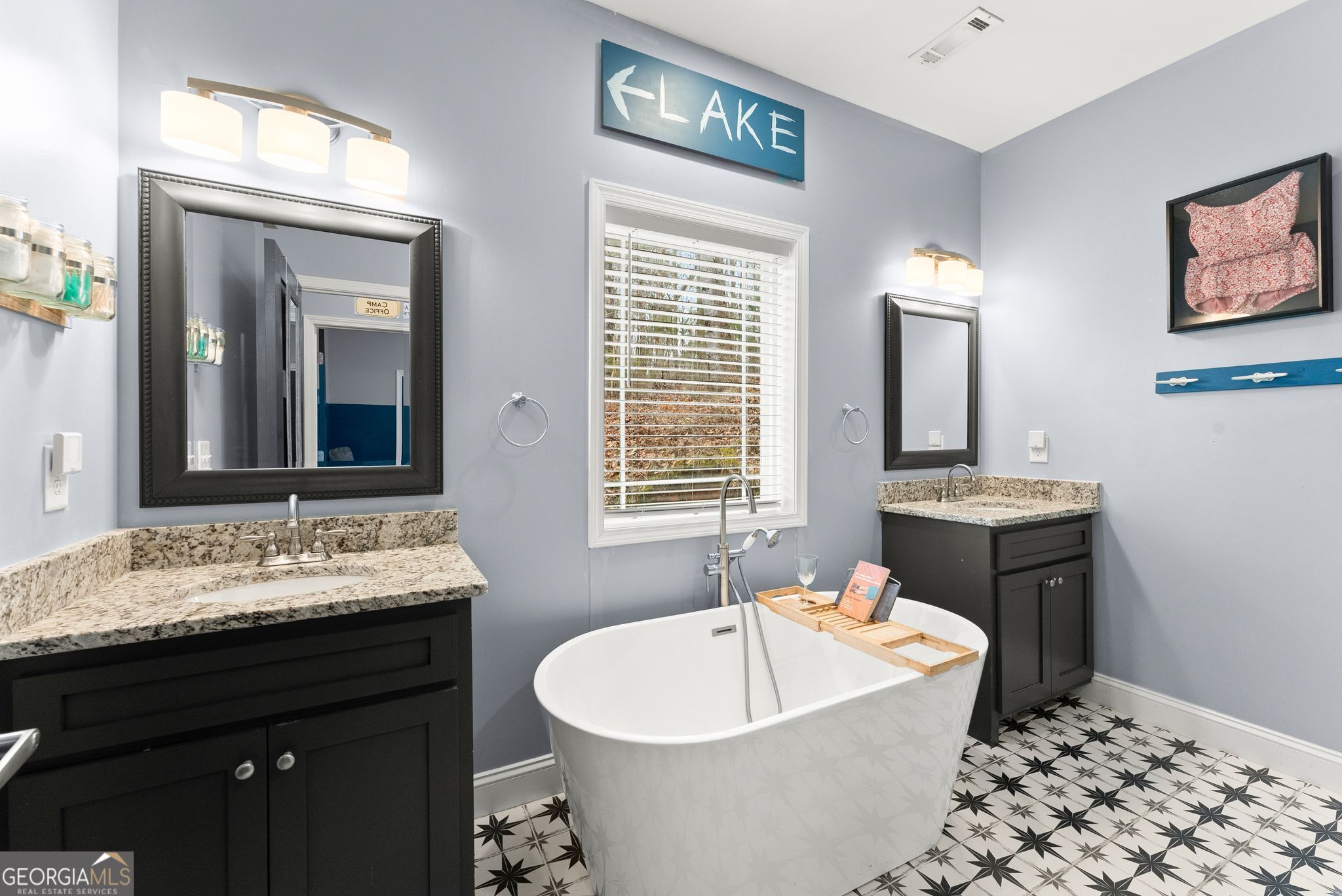 97 Cherokee Road Toccoa, GA 30577 - Photo 11 of 26