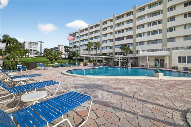 a view of building with outdoor space