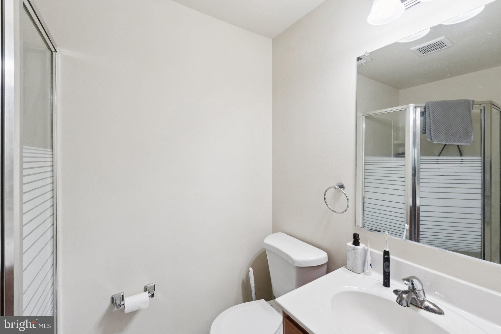 18559 Cape Jasmine Way Gaithersburg, MD 20879 - Photo 23 of 38