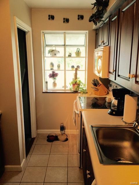 8038 Morgan Ford Road St. Louis, MO 63123 - Photo 5 of 16