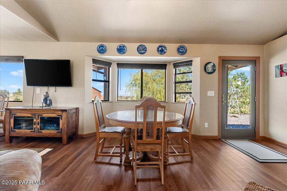 1875 South Reed Road Chino Valley, AZ 86323 - Photo 6 of 33 06-Breakfast Nook