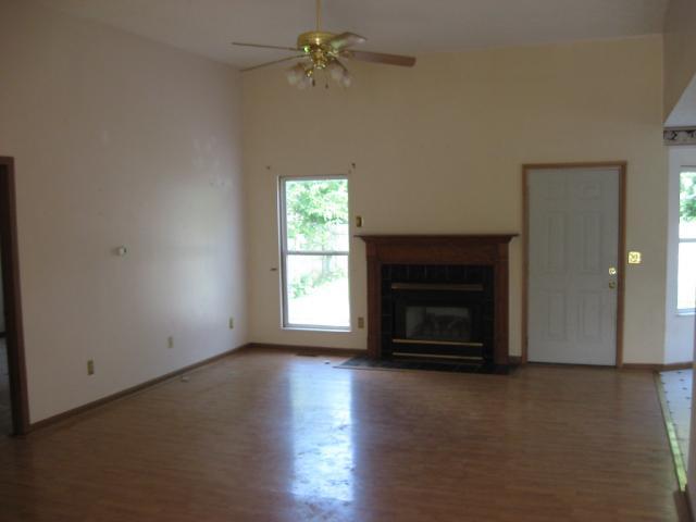 3395 Retriever Road Columbus, OH 43232 - Photo 2 of 7 Gallery Image 2