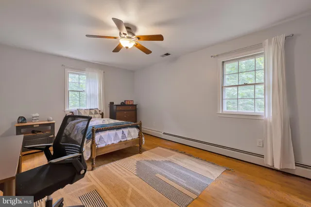 $749,999 | 20720 Warfield Court, Gaithersburg, MD 20882