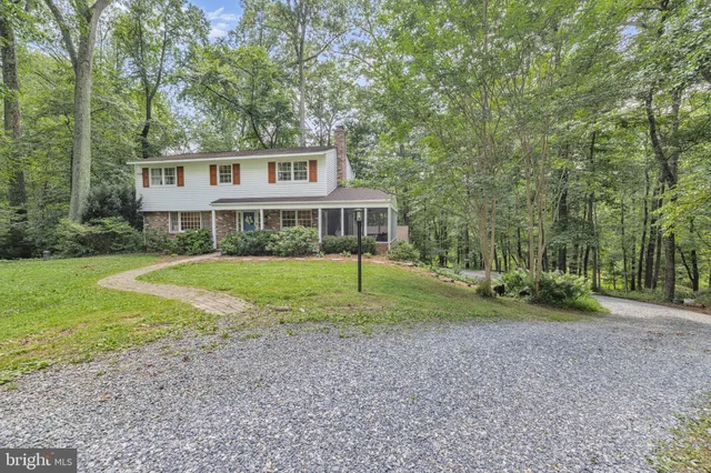 $749,999 | 20720 Warfield Court, Gaithersburg, MD 20882