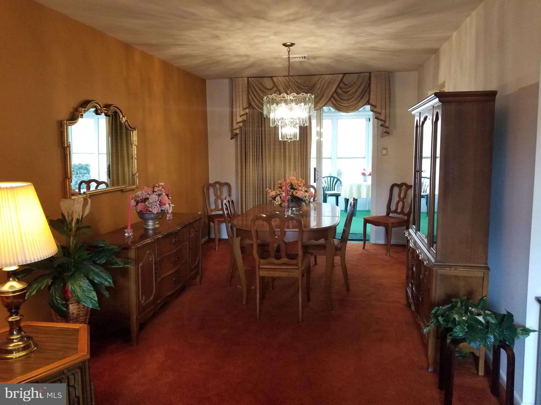 3216 Trinity Road Harrisburg, PA 17109 - Photo 10 of 26 Living / Dining Room