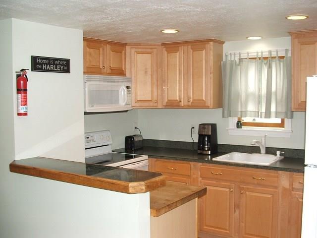 2 Laurier Street Biddeford, ME 04005 - Photo 8 of 23 Photo