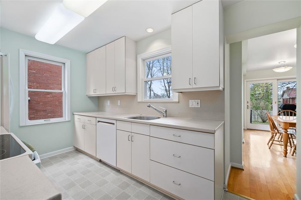 123 Conover Road Pittsburgh, PA 15208 - Photo 12 of 26 Gallery Image 12