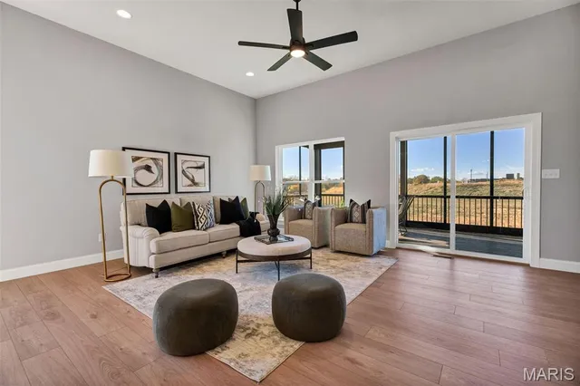 $596,637 | 105 Columbia Mdws Lane, O'Fallon, MO 63366