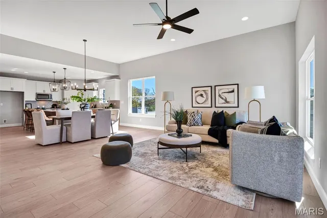 $596,637 | 105 Columbia Mdws Lane, O'Fallon, MO 63366