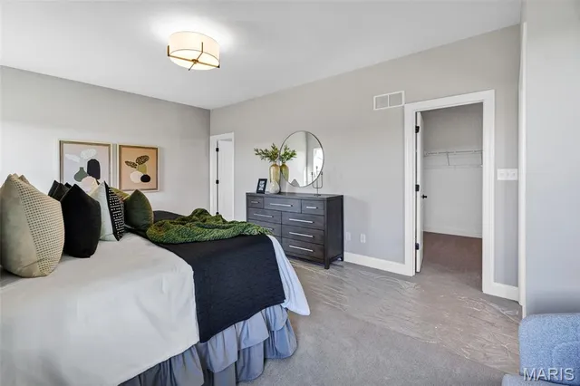 $596,637 | 105 Columbia Mdws Lane, O'Fallon, MO 63366