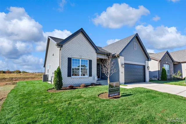 $596,637 | 105 Columbia Mdws Lane, O'Fallon, MO 63366