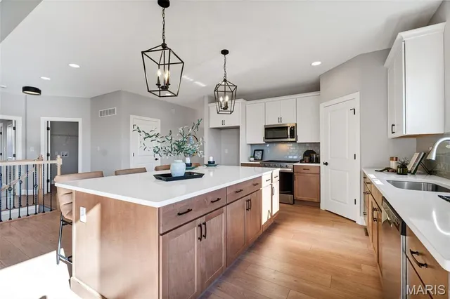 $596,637 | 105 Columbia Mdws Lane, O'Fallon, MO 63366