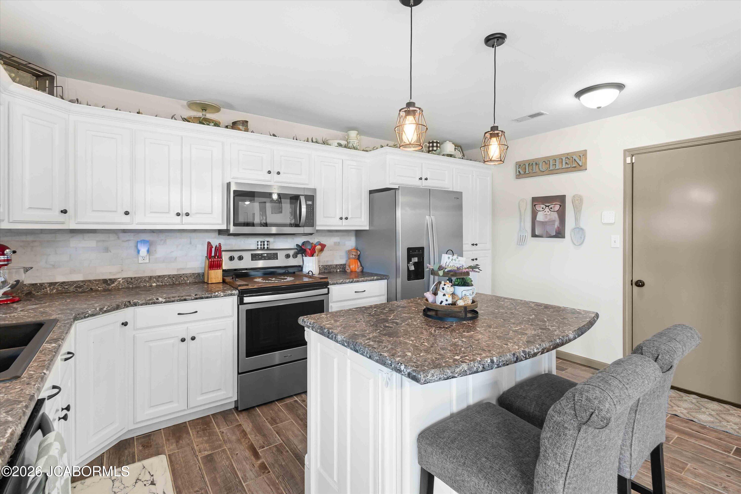 9812 Old Forge Road Eugene, MO 65032 - Photo 13 of 36 Gallery Image 13