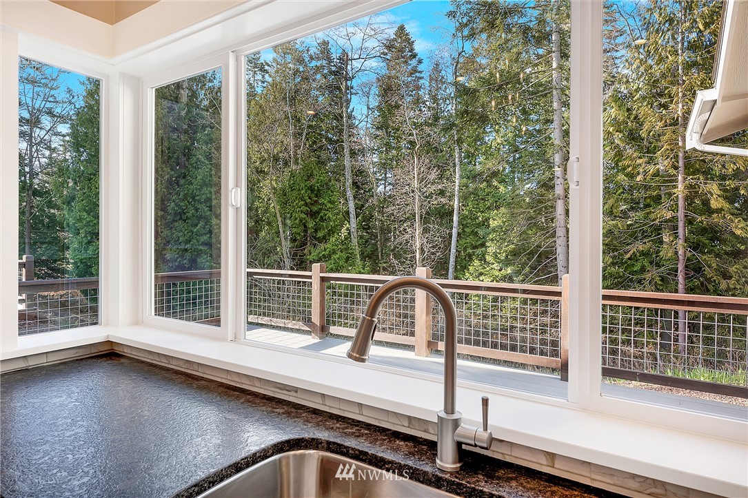 8231 Chilliwack Road Blaine, WA 98230 - Photo 11 of 25 Gallery Image 11