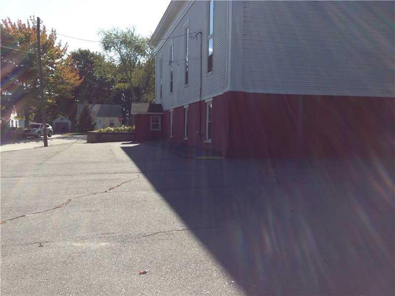 179 Ridgeland Avenue South Portland, ME 04106 - Photo 5 of 21 Parking Lot/Garage.