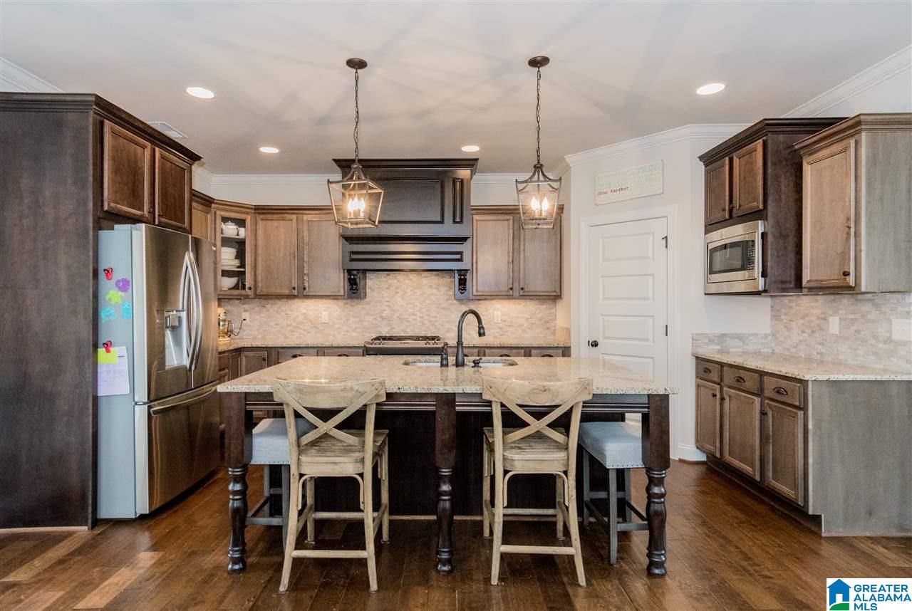 381 Strathaven Drive Pelham, AL 35124 - Photo 15 of 39
