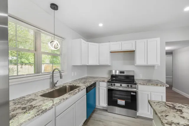 $1,575 | 1029 Kearny Drive, Pensacola, FL 32505