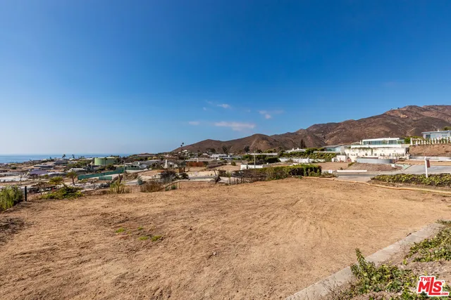 $1,395,000 | 3704 Seahorn Drive, Malibu, CA 90265