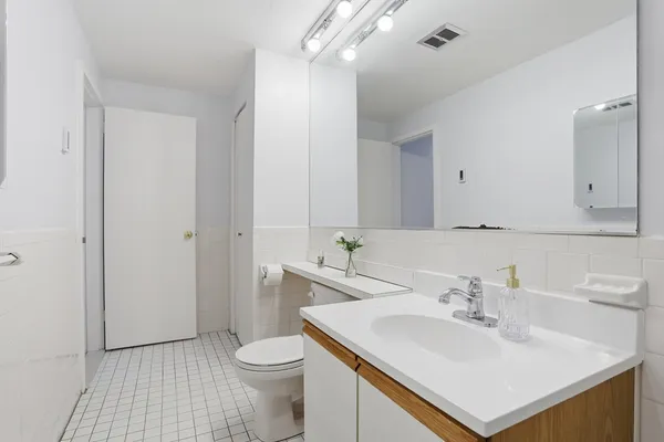 $285,000 | 1321 Worcester Road, Unit 201, Framingham, MA 01701