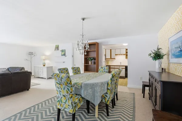 $285,000 | 1321 Worcester Road, Unit 201, Framingham, MA 01701