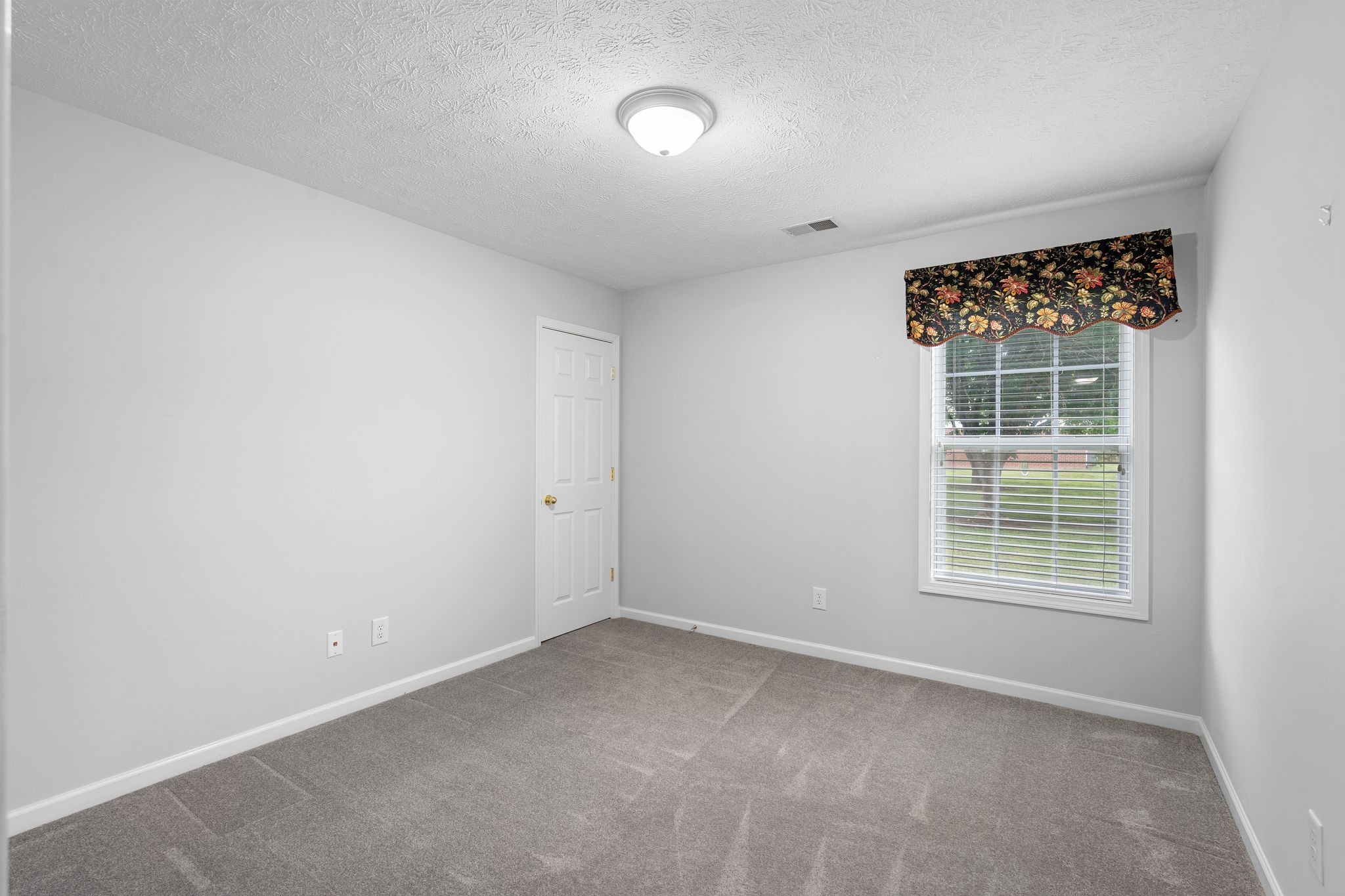 816 Lock 4 Road, Unit 301 Gallatin, TN 37066 - Photo 17 of 29