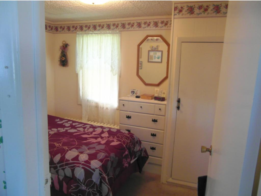 83 Meadow Street Rutland, VT 05701 - Photo 13 of 29