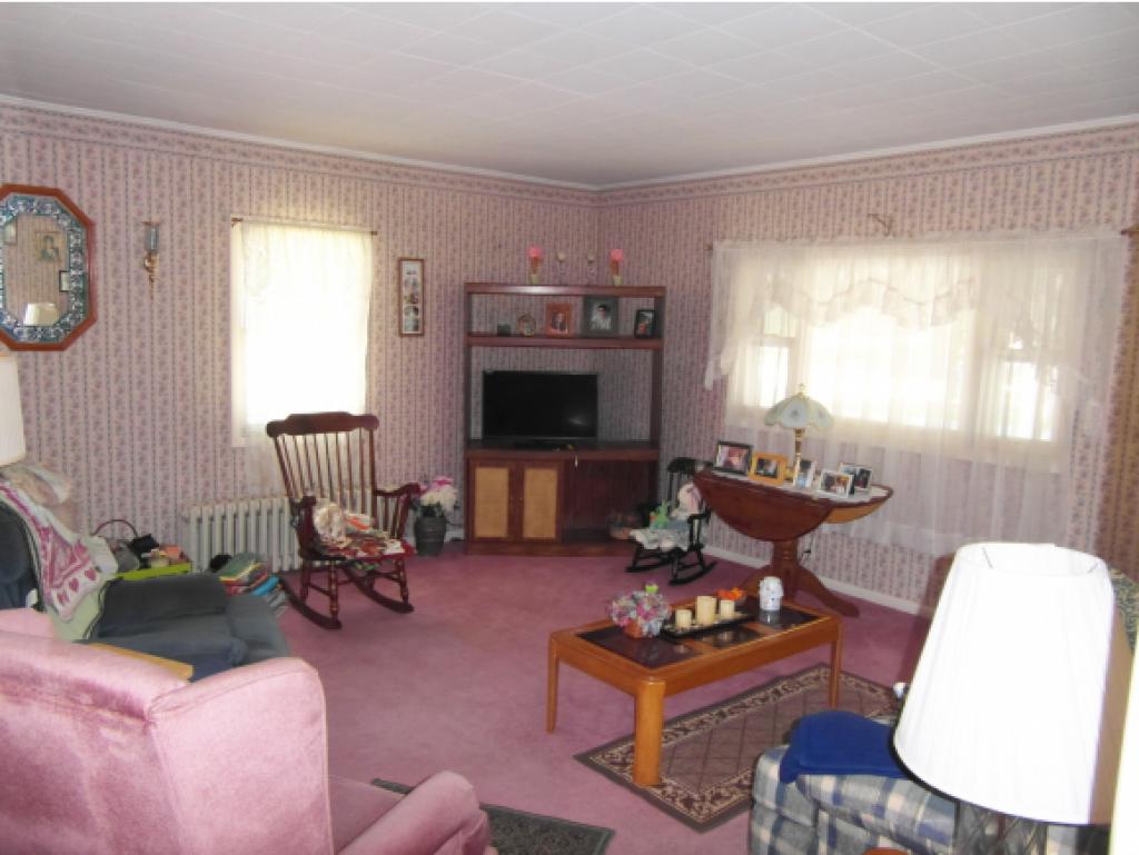 83 Meadow Street Rutland, VT 05701 - Photo 7 of 29