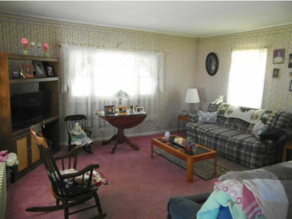83 Meadow Street Rutland, VT 05701 - Photo 8 of 29