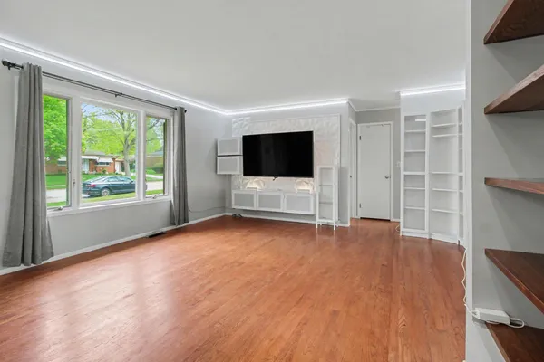 $369,000 | 3310 Fernwood Avenue, Ann Arbor, MI 48108