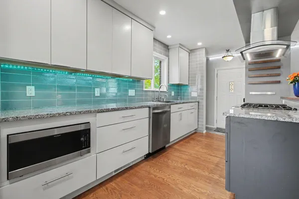 $369,000 | 3310 Fernwood Avenue, Ann Arbor, MI 48108