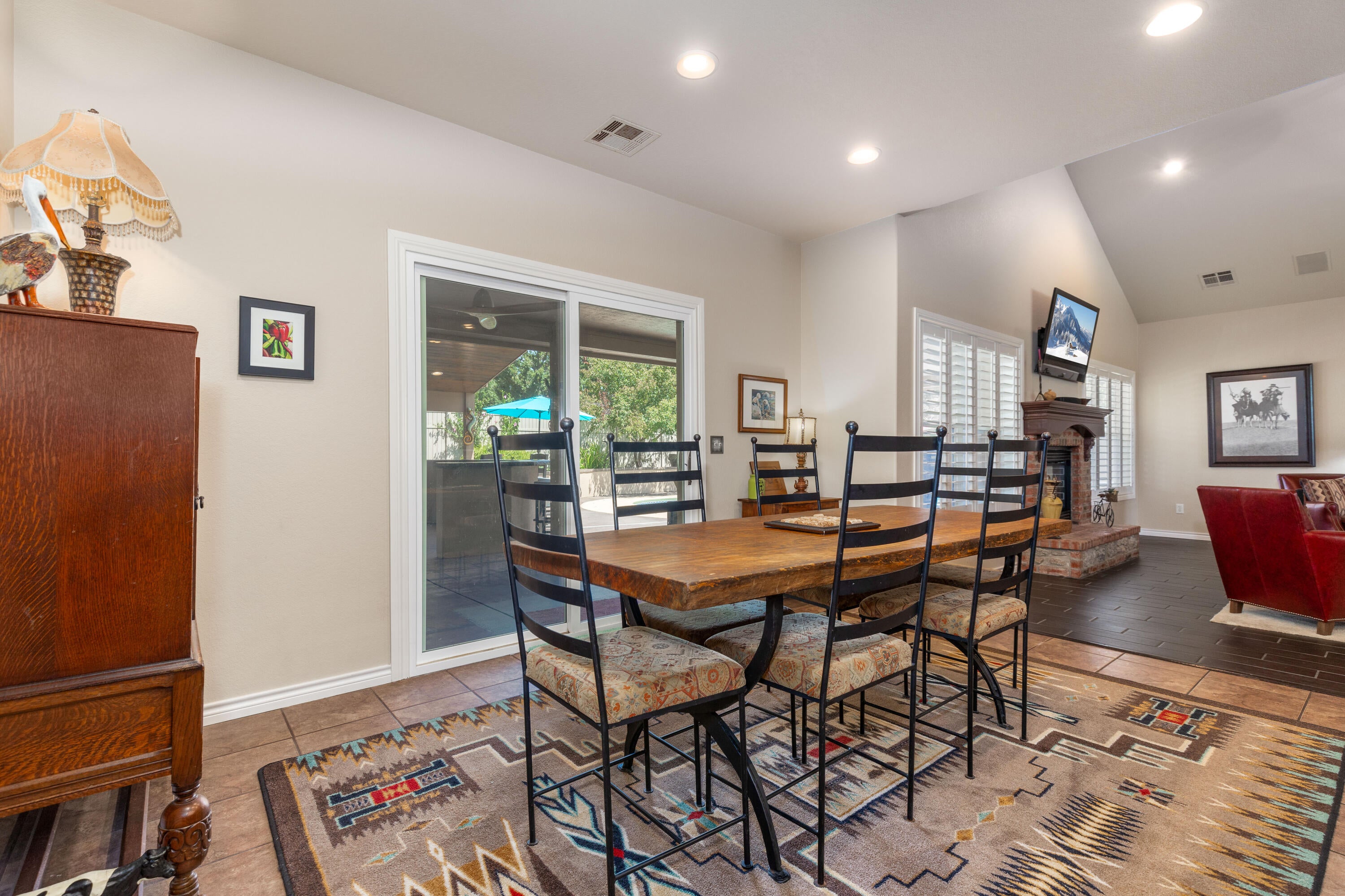 59072 East 301 Road Grove, OK 74344 - Photo 11 of 55 Dining Area