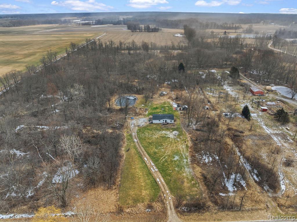 8311 South State Road Bancroft, MI 48414 - Photo 29 of 37