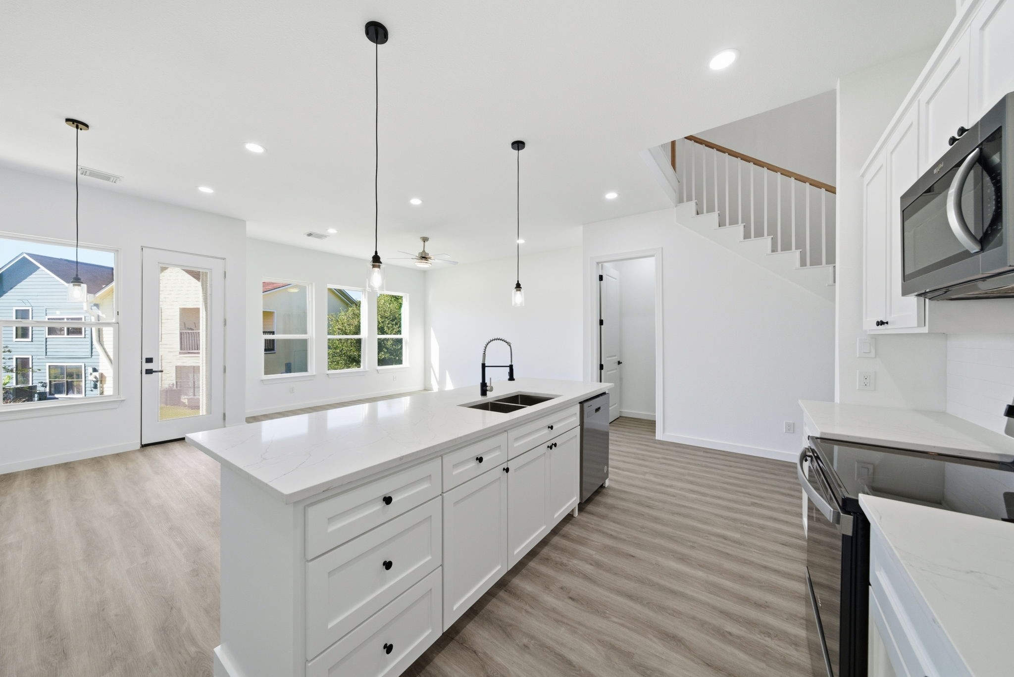 111 Capetown Way Conroe, TX 77356 - Photo 11 of 38