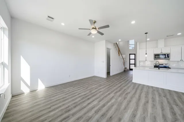 $335,000 | 111 Capetown Way, Conroe, TX 77356