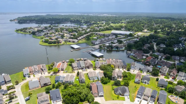 $335,000 | 111 Capetown Way, Conroe, TX 77356