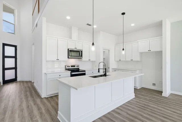 $335,000 | 111 Capetown Way, Conroe, TX 77356