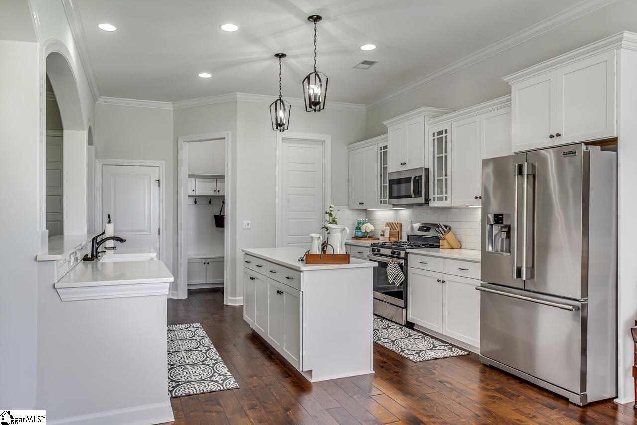 73 Modesto Lane Simpsonville, SC 29681 - Photo 3 of 35 Gallery Image 3