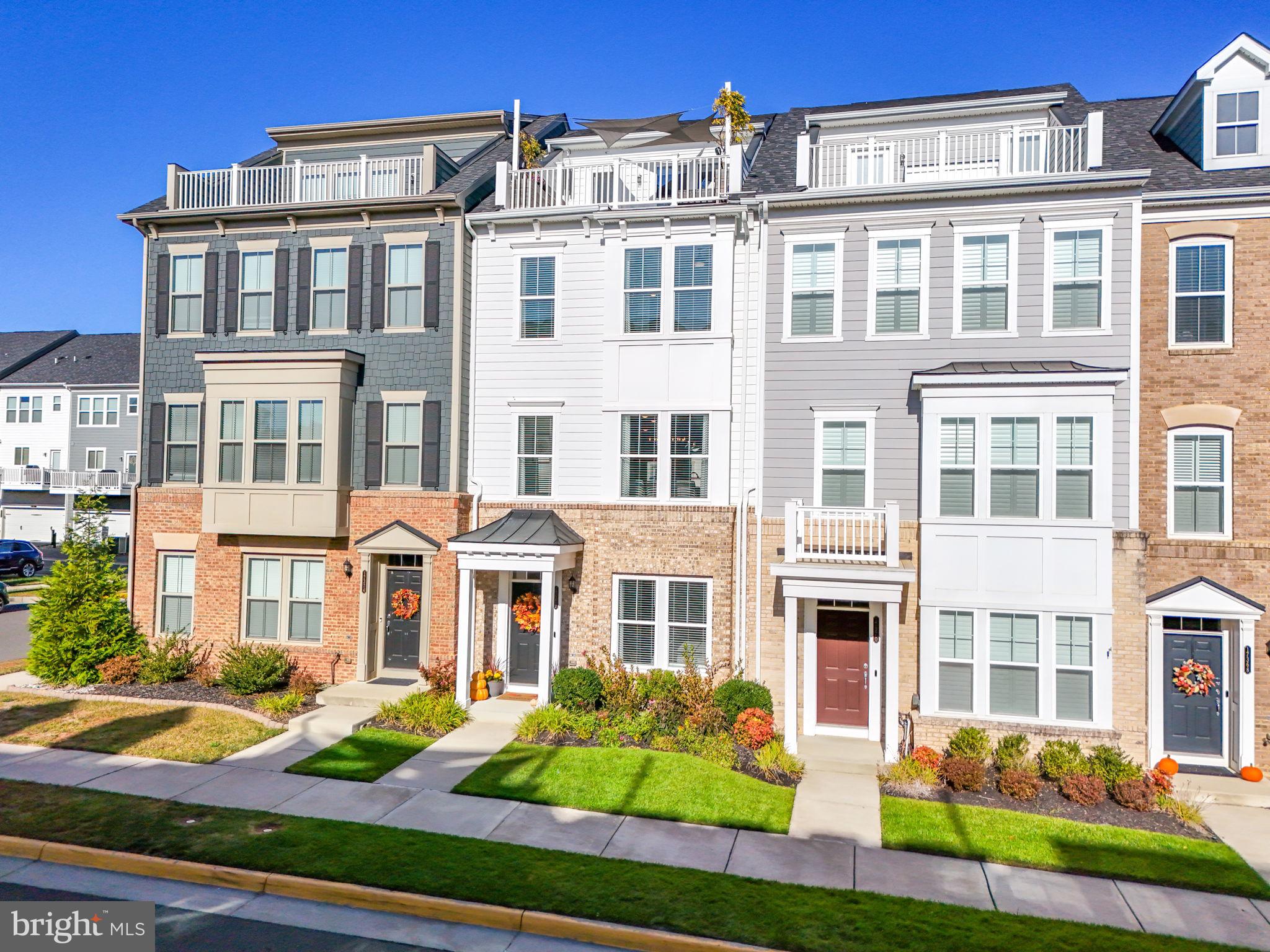 17372 Redshank Road Dumfries, VA 22026 - Photo 2 of 80 Meticulously maintained and updated