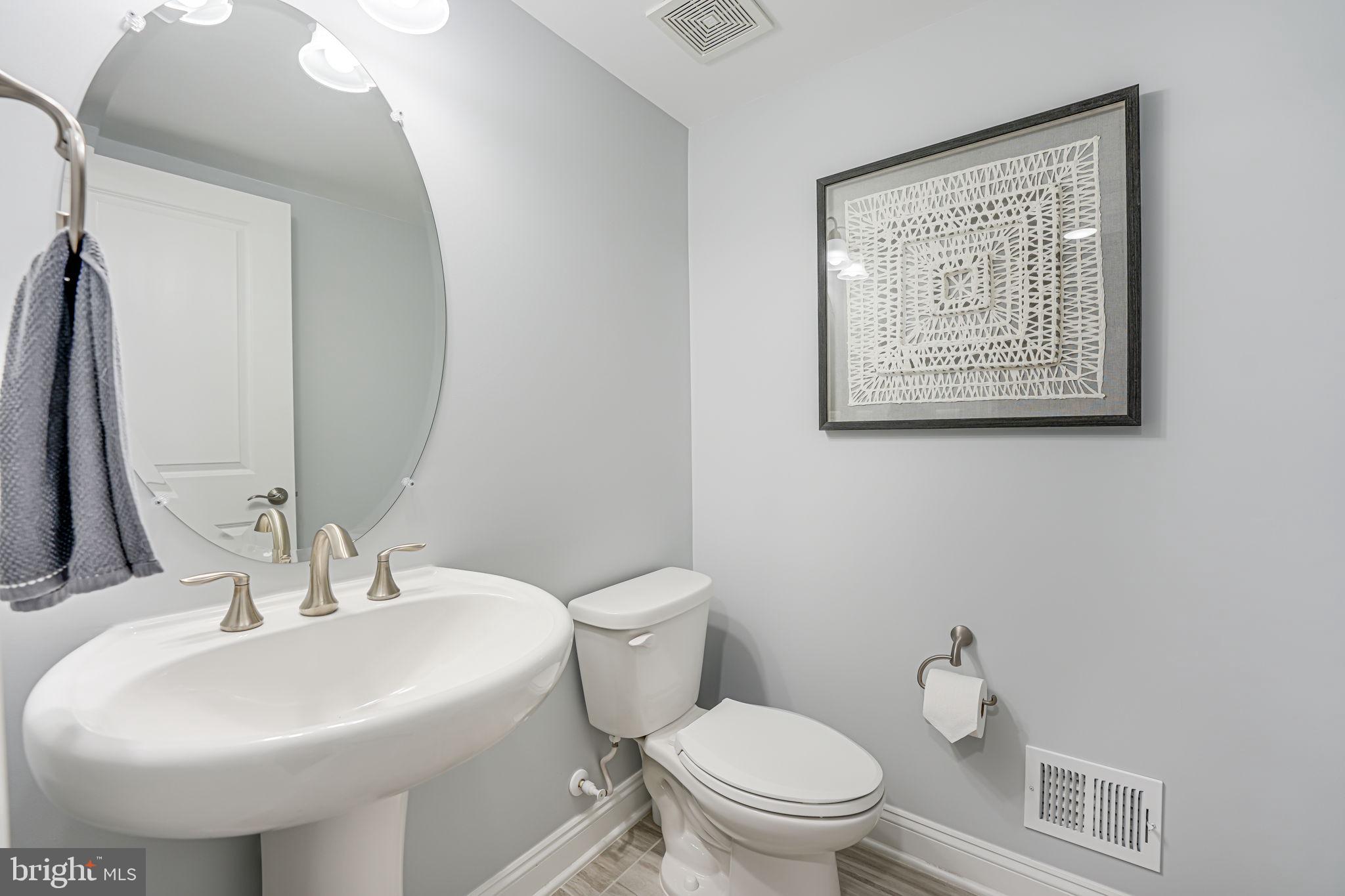 17372 Redshank Road Dumfries, VA 22026 - Photo 22 of 80 Powder Room on 2nd level