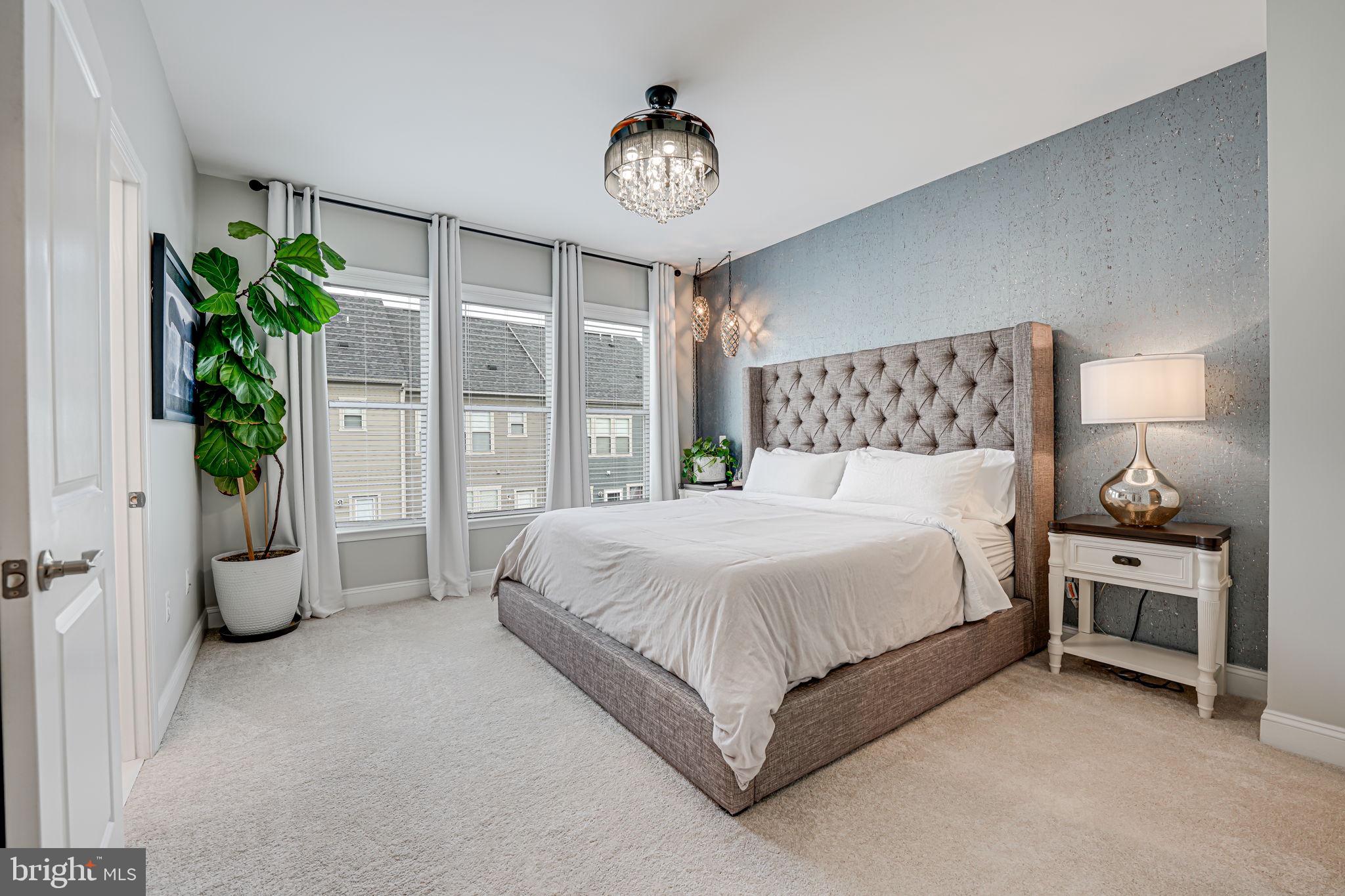 17372 Redshank Road Dumfries, VA 22026 - Photo 26 of 80 Primary bedroom suite